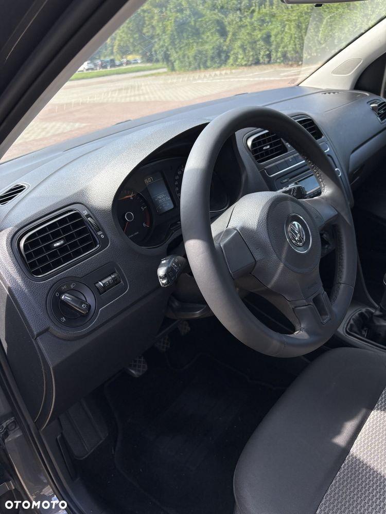 Volkswagen Polo - 5