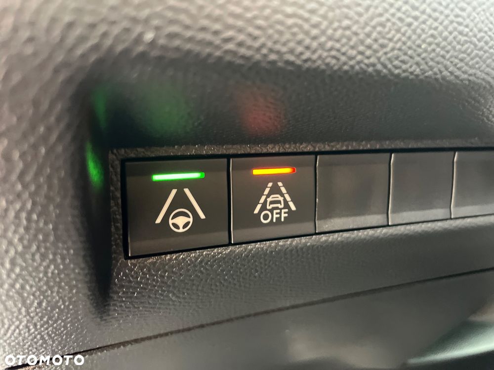 Peugeot 2008 BlueHDi 130 GT S&S EAT8 - 17