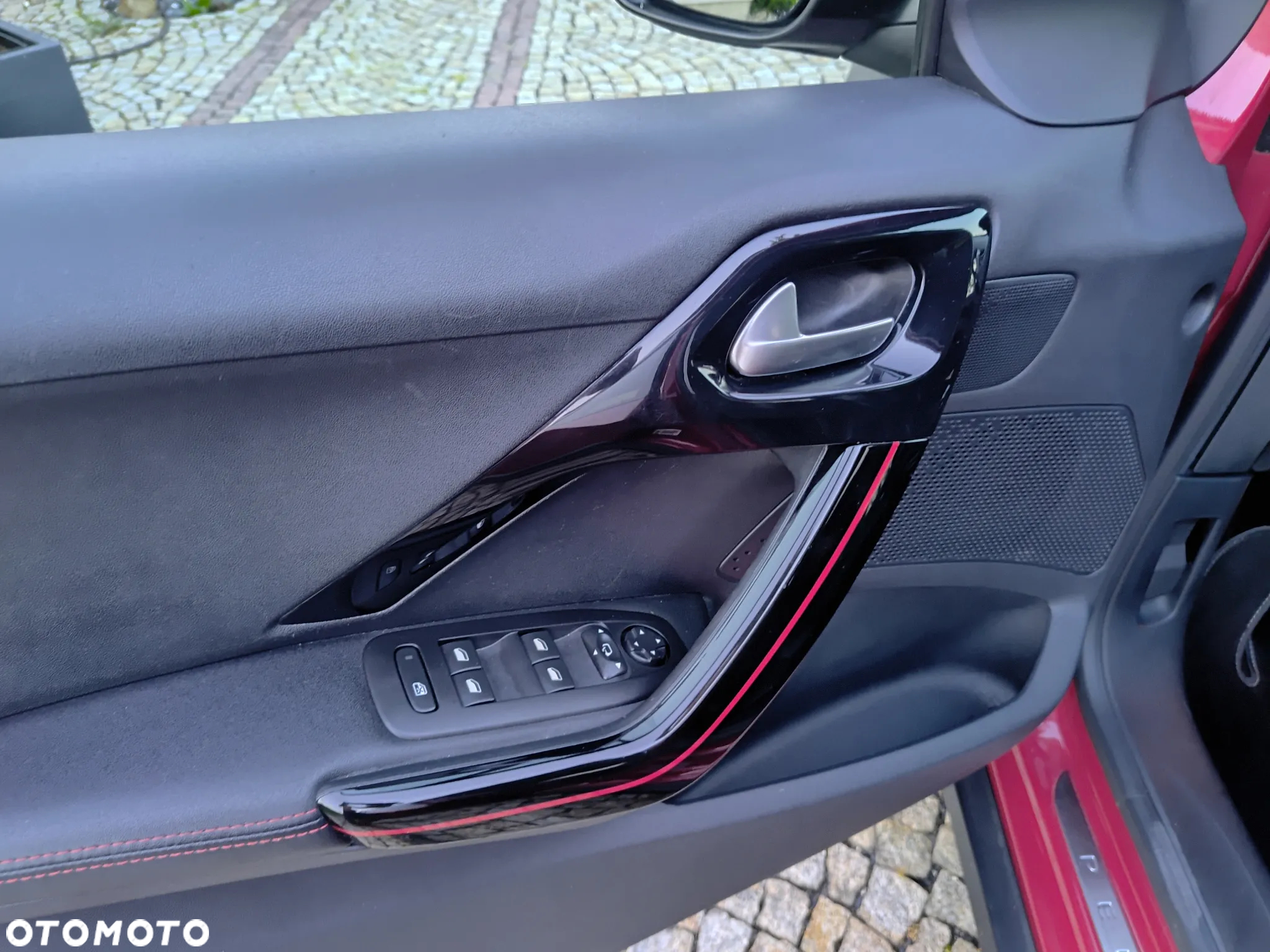Peugeot 2008 BlueHDi FAP 120 STOP & START GT-Line Edition - 20