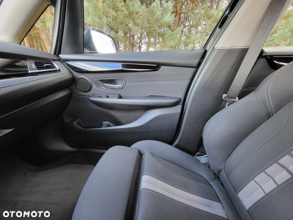 BMW Seria 2 218i Sport Line - 26