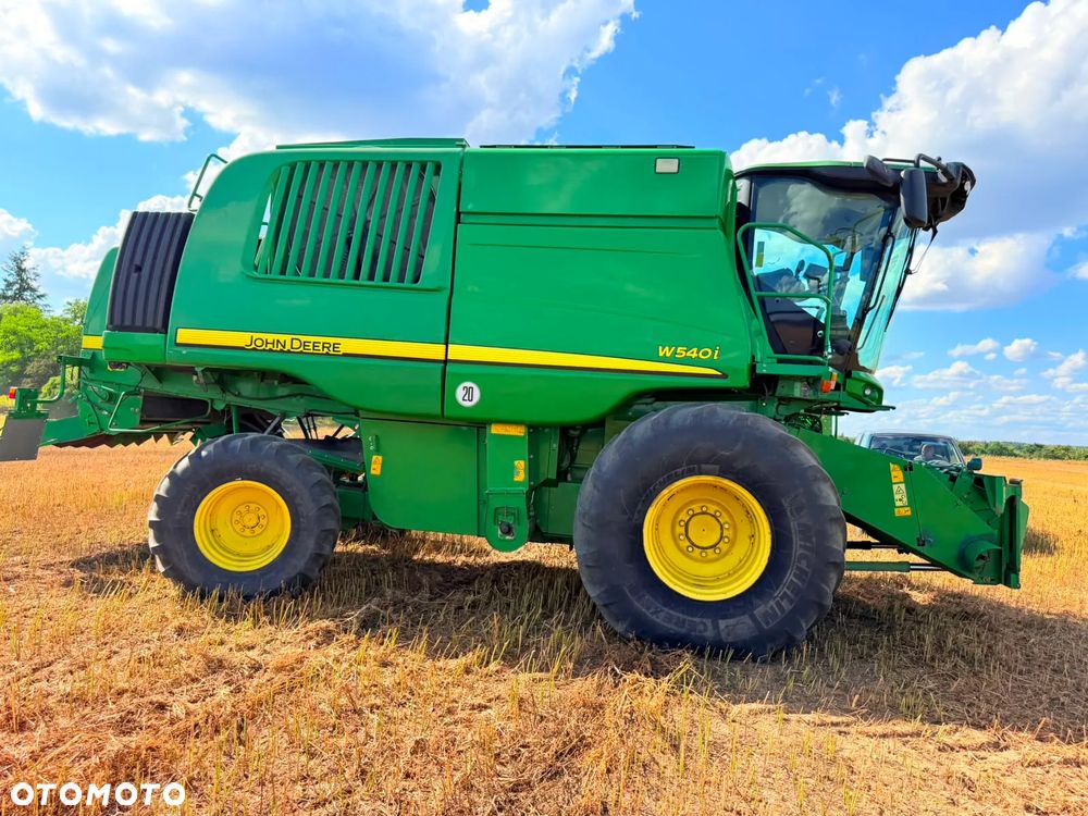 John Deere W540i - 2