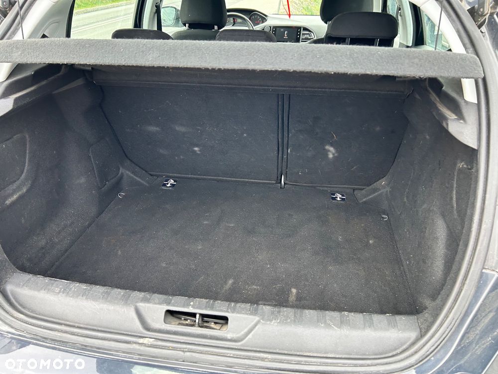 Peugeot 308 - 18