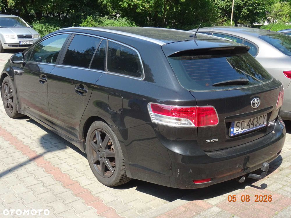 Toyota Avensis - 2