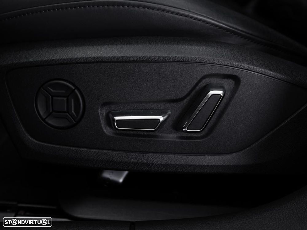 Audi RS6 Avant 4.0 TFSI quattro Tiptronic - 25