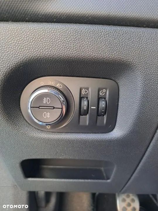 Opel Corsa 1.4 16V 111 - 26