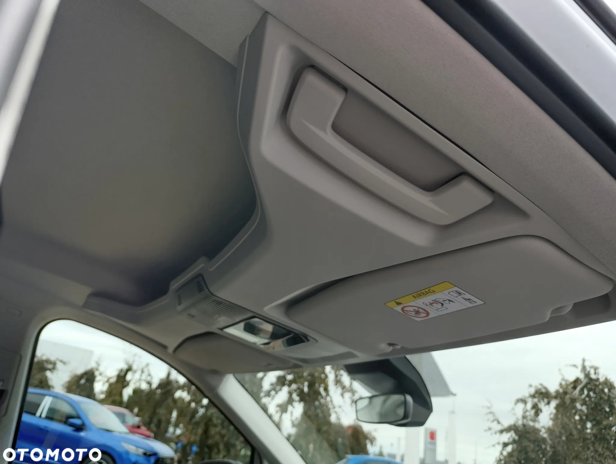 Ford Transit Connect - 19