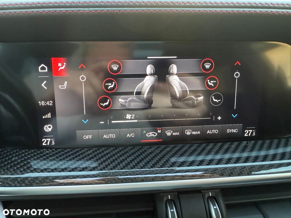 Alfa Romeo Stelvio 2.0 Turbo 16V AT8-Q4 Veloce Ti - 17