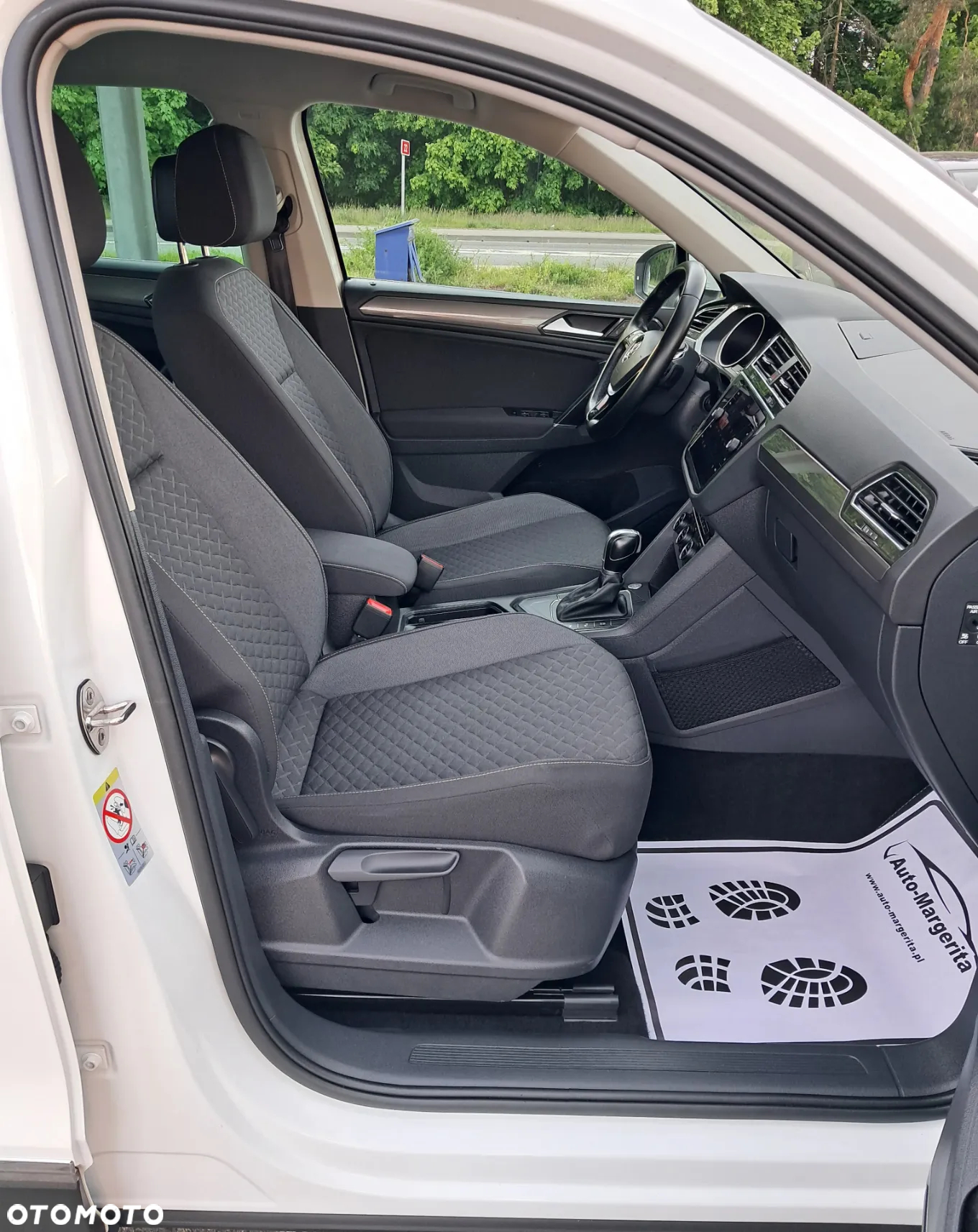 Volkswagen Tiguan - 10