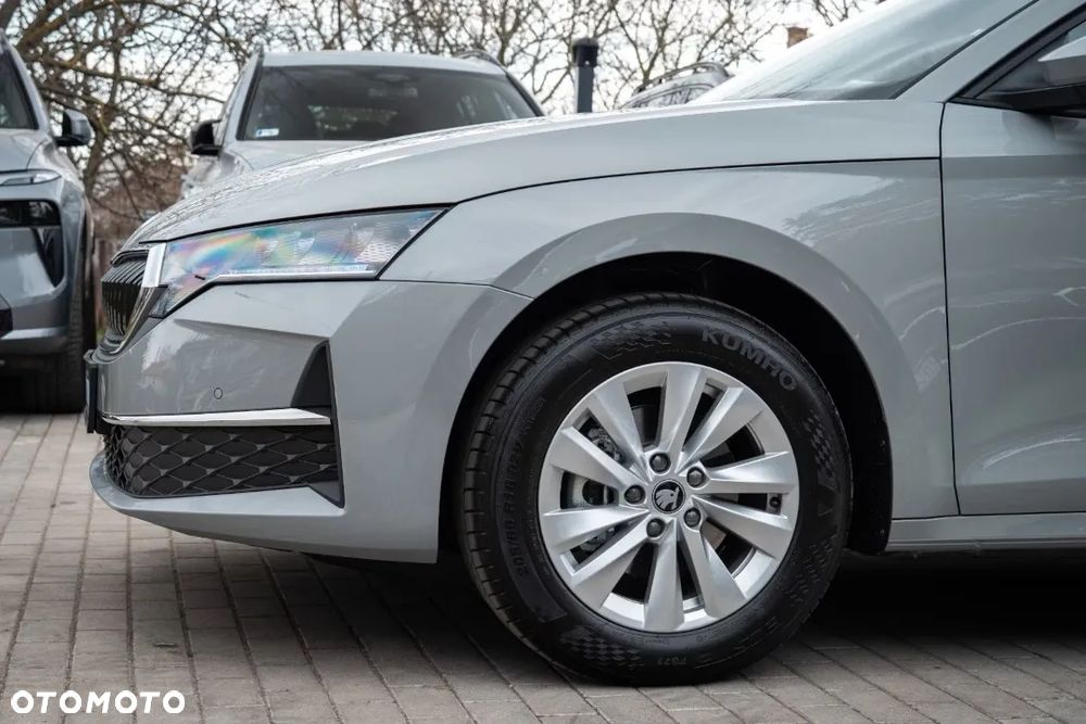 Skoda Octavia 2.0 TDI Selection DSG - 4
