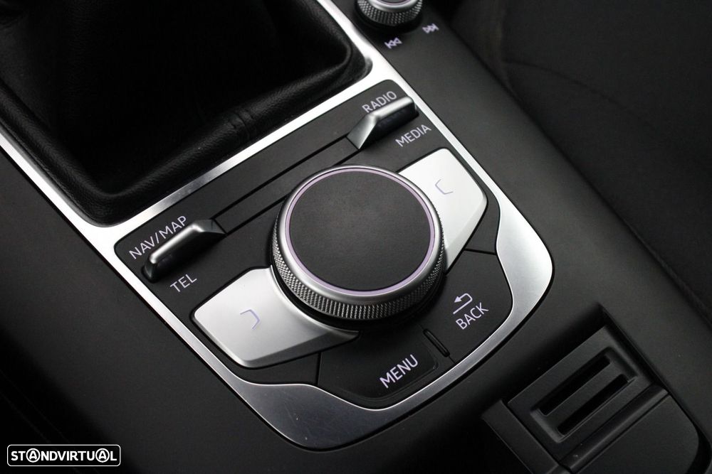Audi A3 Limousine 30 TDI - 27