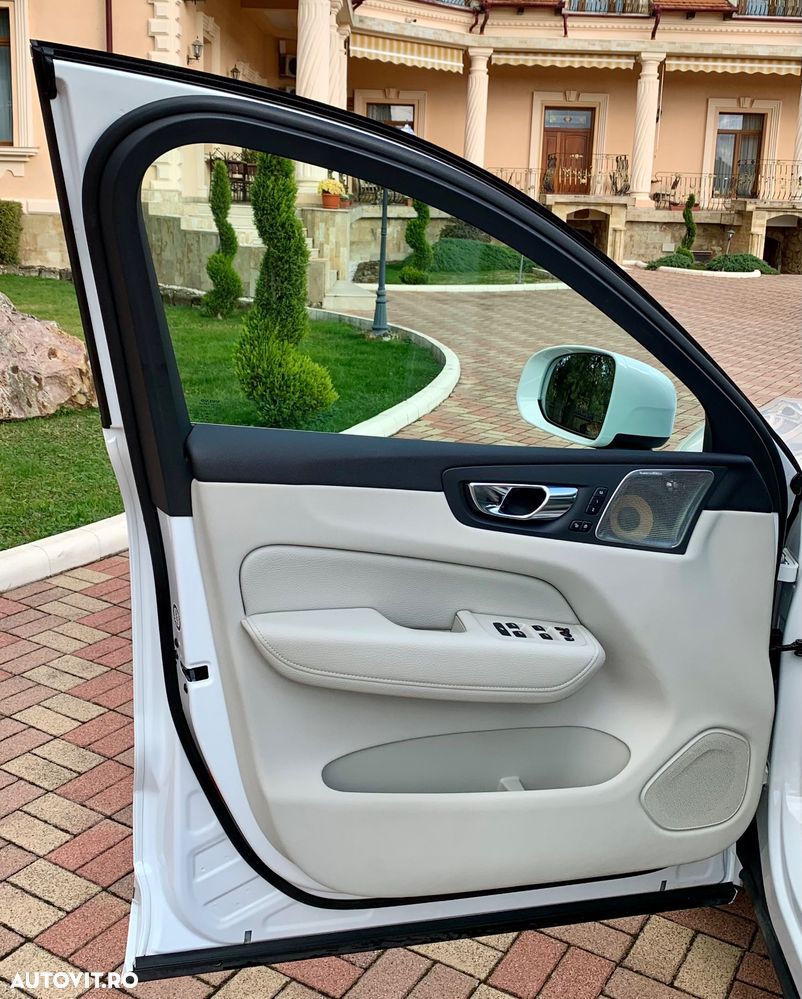 Volvo XC 60 T8 Twin Engine AWD Inscription - 13