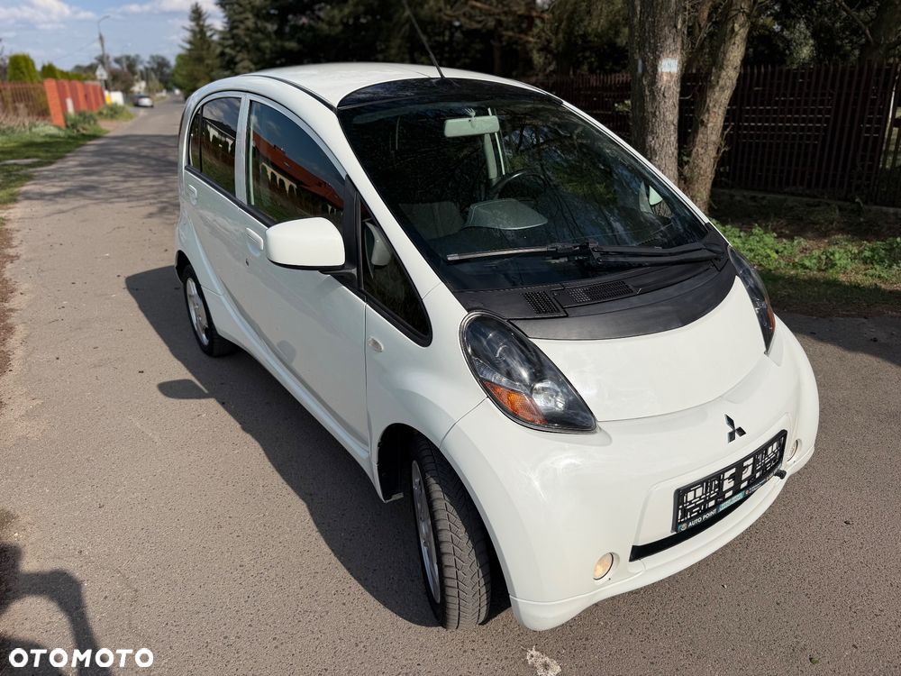 Mitsubishi i-MiEV Standard - 10