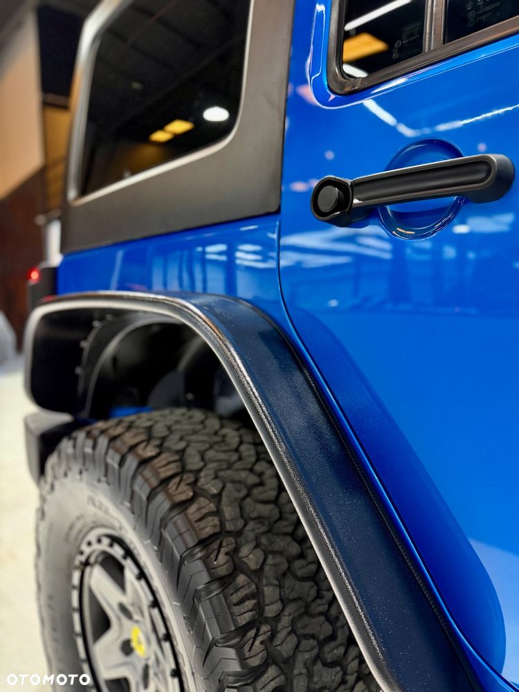 Jeep Wrangler 3.6 Unlim Night Eagle - 13