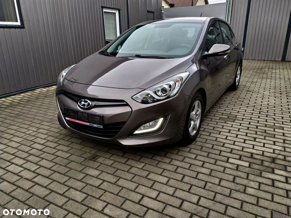 Hyundai i30 1.6 GDI BlueDrive Classic + - 2