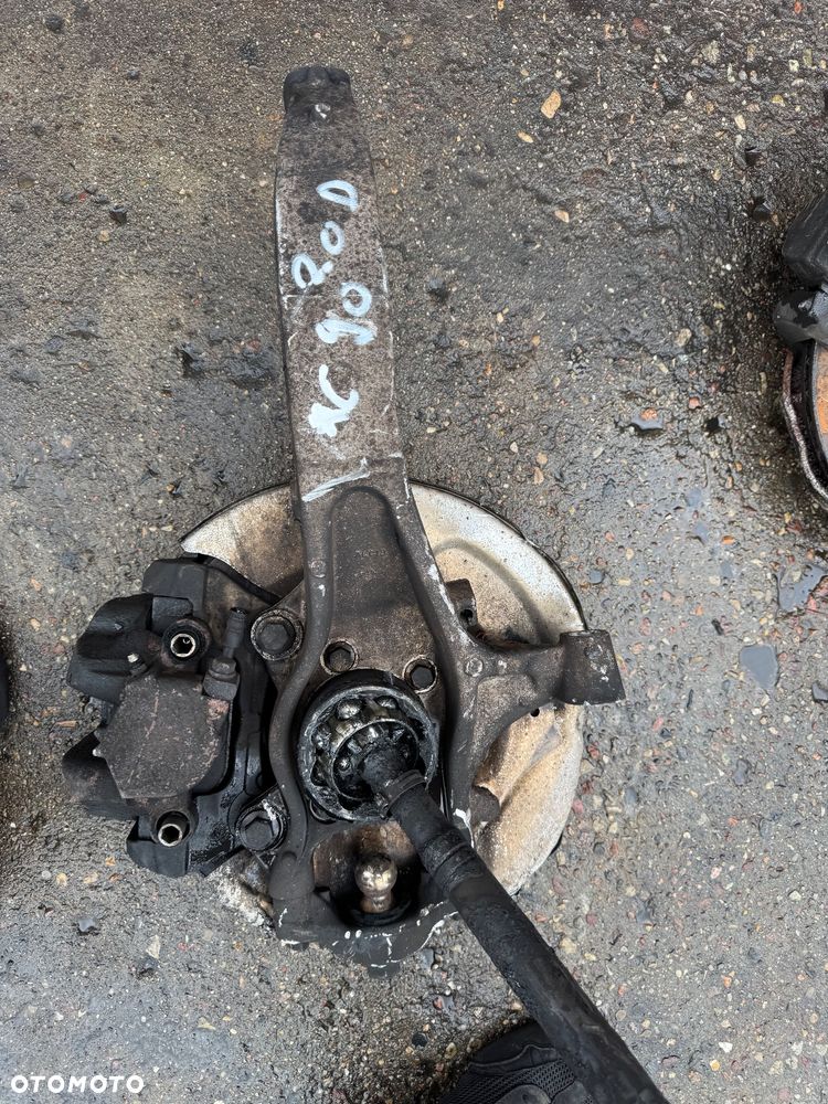 Volvo xc90 xc 90 zwrotnica piasta prawa lewa kopyto mcpherson mpherson zacisk LH3 KNO51 RH3 KN052 tarcza - 3