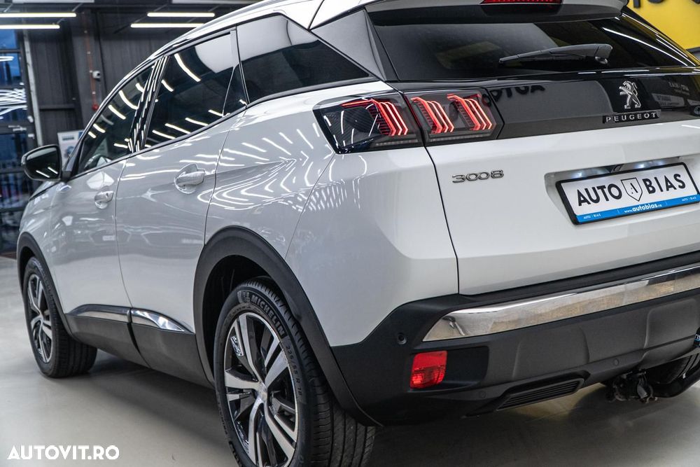 Peugeot 3008 1.2 PureTech 130 BVM6 Allure Pack - 31