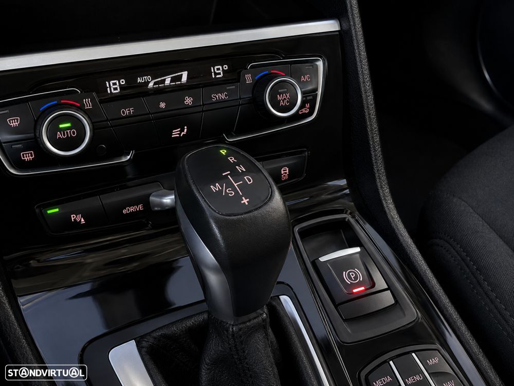 BMW 225xe Active Tourer Advantage - 30