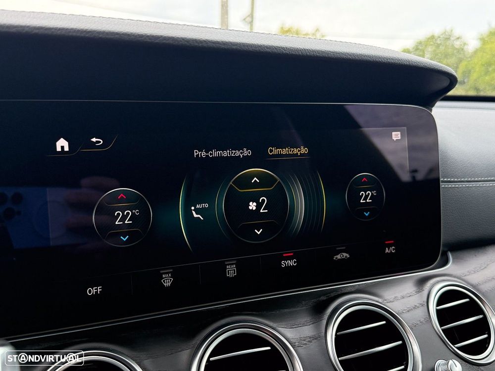 Mercedes-Benz E 300 de T 9G-TRONIC AMG Line - 27