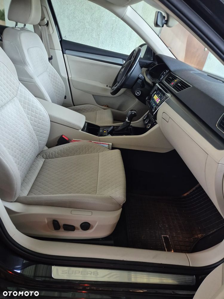 Skoda Superb 2.0 TSI Ambition DSG - 7