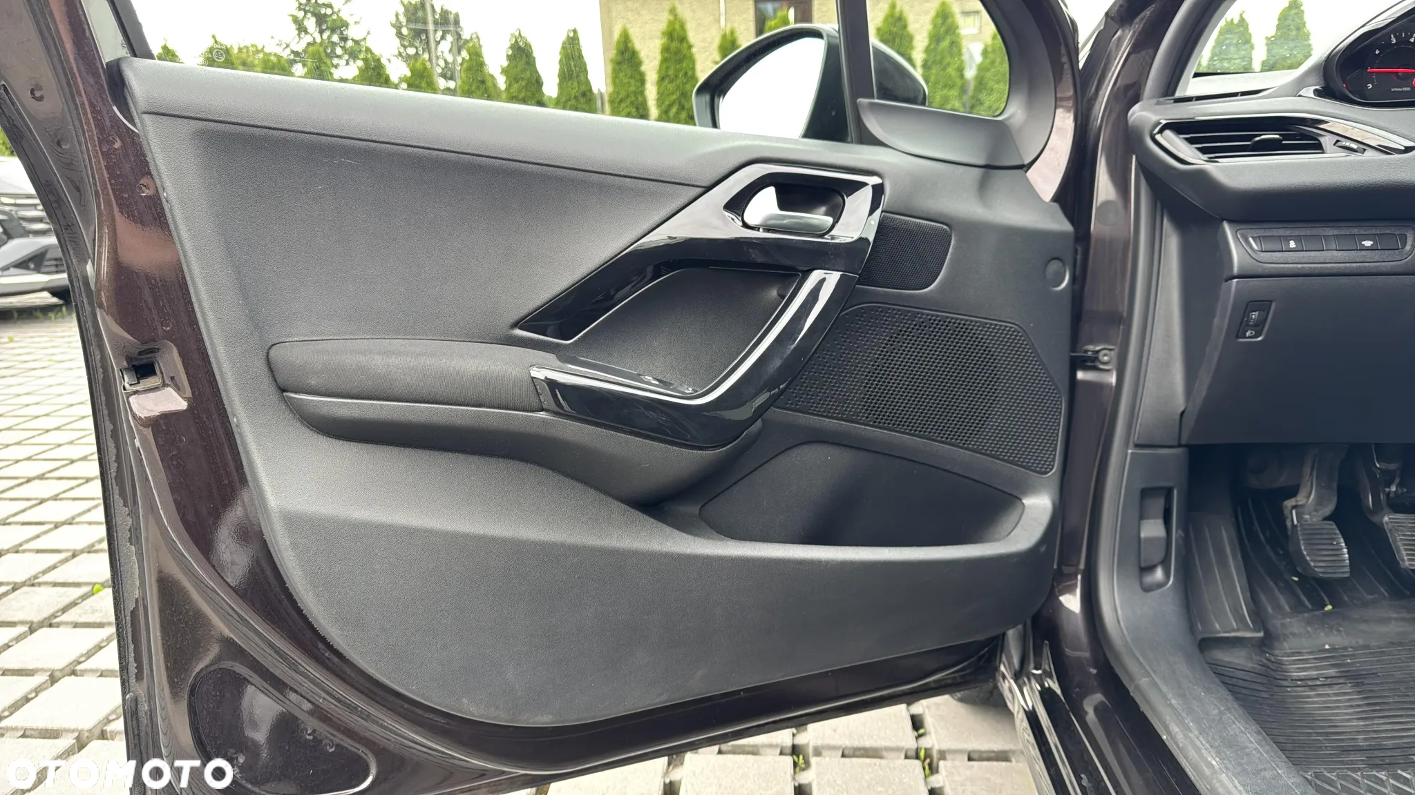 Peugeot 208 1.2 PureTech Active - 11