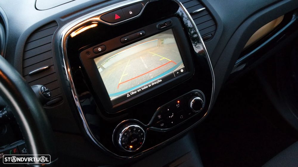 Renault Captur 0.9 TCE Exclusive XMOD - 8