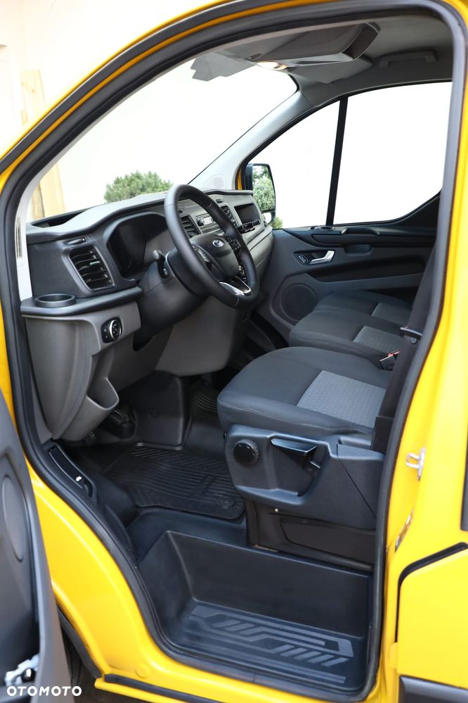 Ford Transit Custom - 12