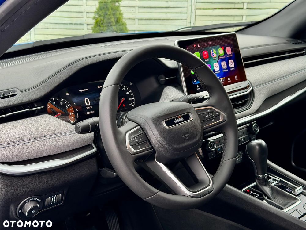 Jeep Compass - 10