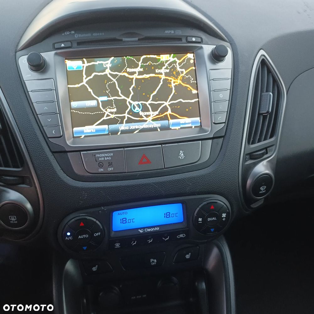 Hyundai ix35 1.7 CRDi 2WD blue Trend - 19