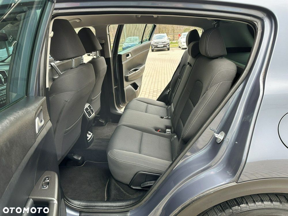 Kia Sportage 1.6 GDI 2WD DREAM-TEAM EDITION - 12