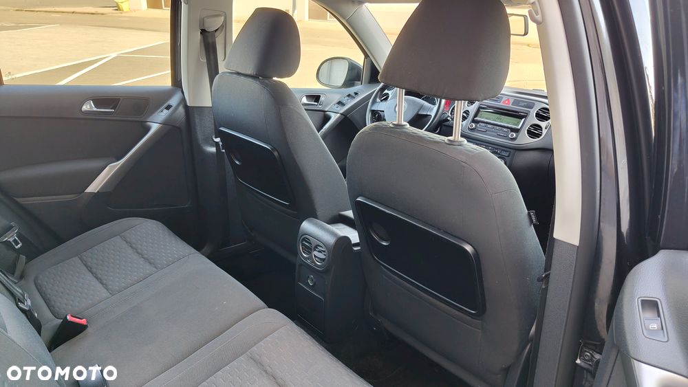 Volkswagen Tiguan 2.0 TDI DPF 4Motion BlueMotion Technology Track & Field - 6