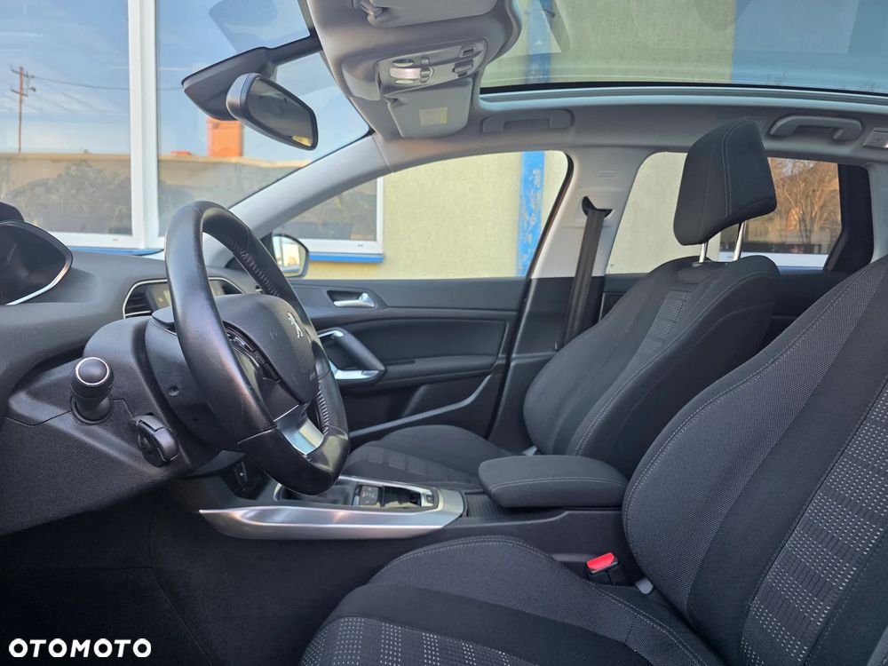 Peugeot 308 BlueHDi 150 EAT6 Stop & Start Niveau 2 Business-Line - 18