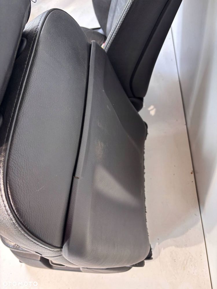 Audi Q7 4L 2009 Komplet Fotele SKÓRA CZARNA Z EKRANAMI GRZANE SCHOWKI - 8