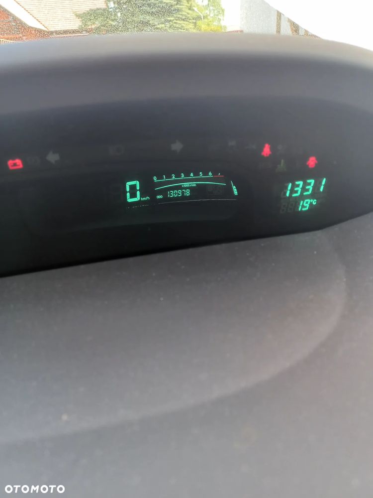 Toyota Yaris 1.3 Sol - 11