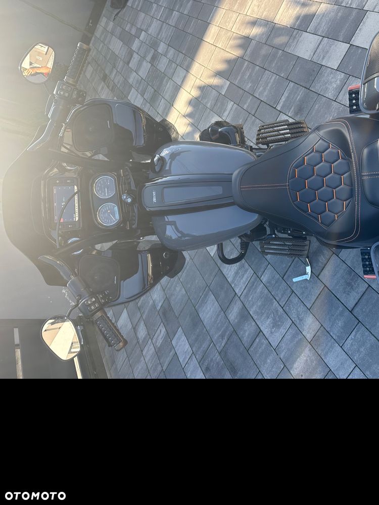 Harley-Davidson Touring Road Glide - 5