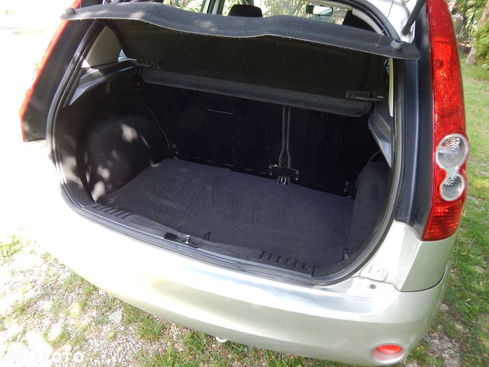 Ford Fiesta 1.3 Trend - 19