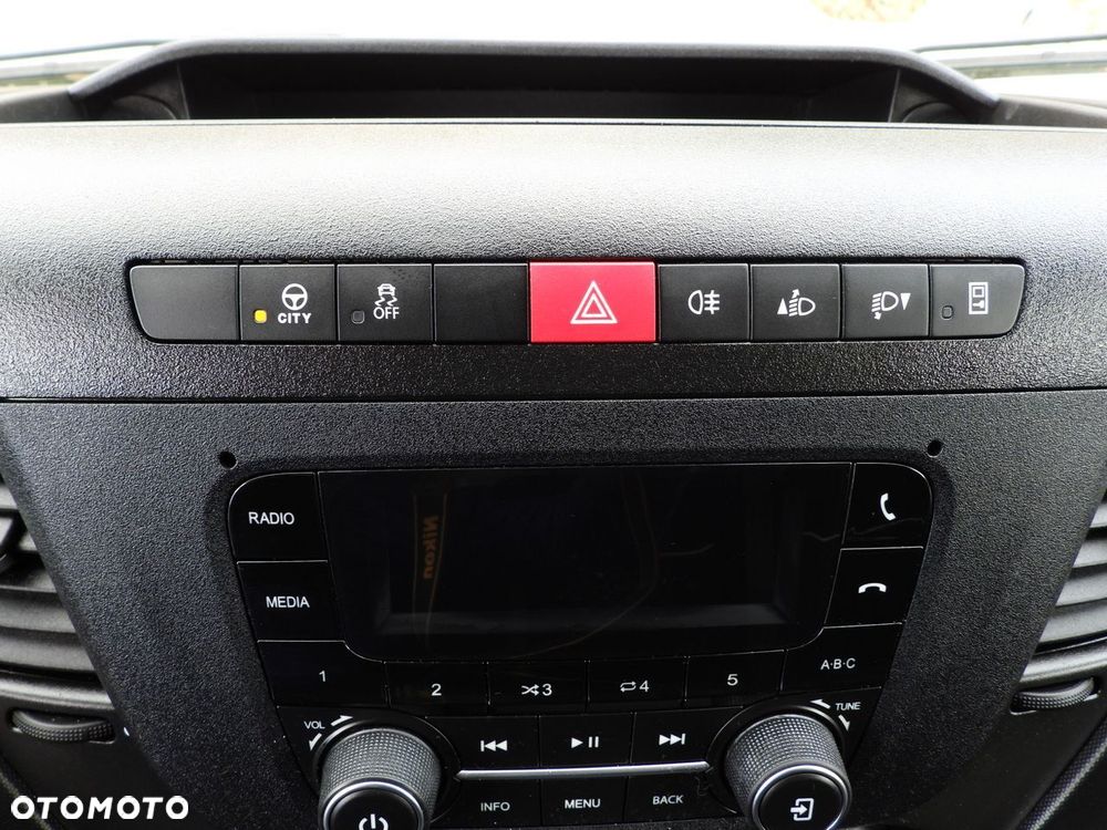 Iveco DAILY 35S16 KONTENER WINDA 8 PALET TEMPOMAT KLIMATYZACJA BLIŹNIACZE KOŁA  160KM - 36