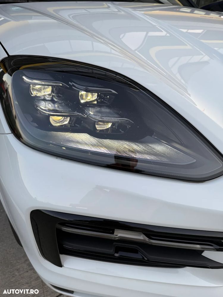 Porsche Cayenne E-Hybrid - 36