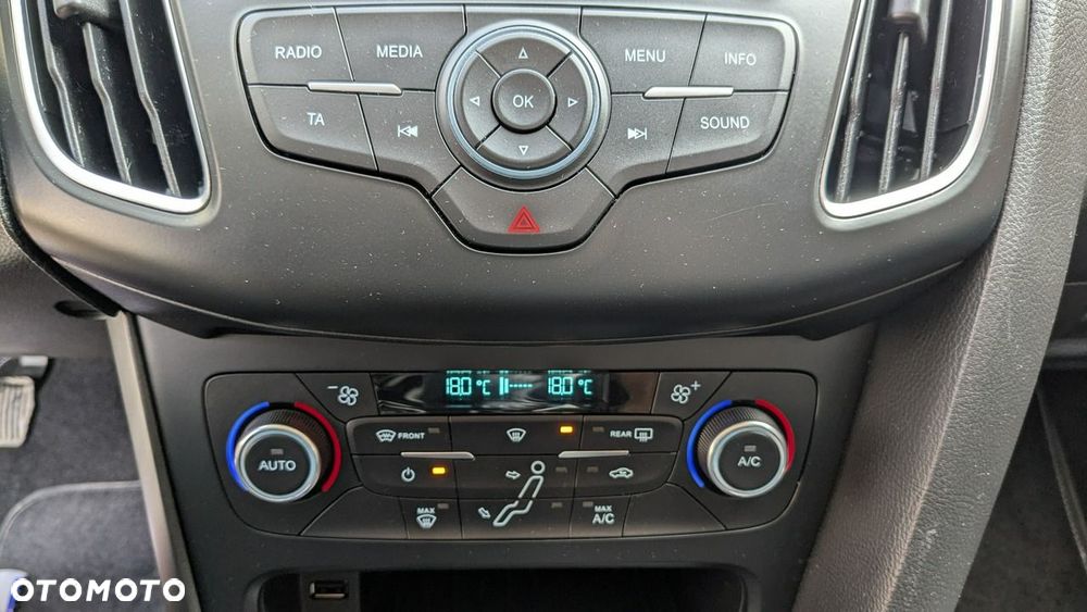 Ford Focus - 23