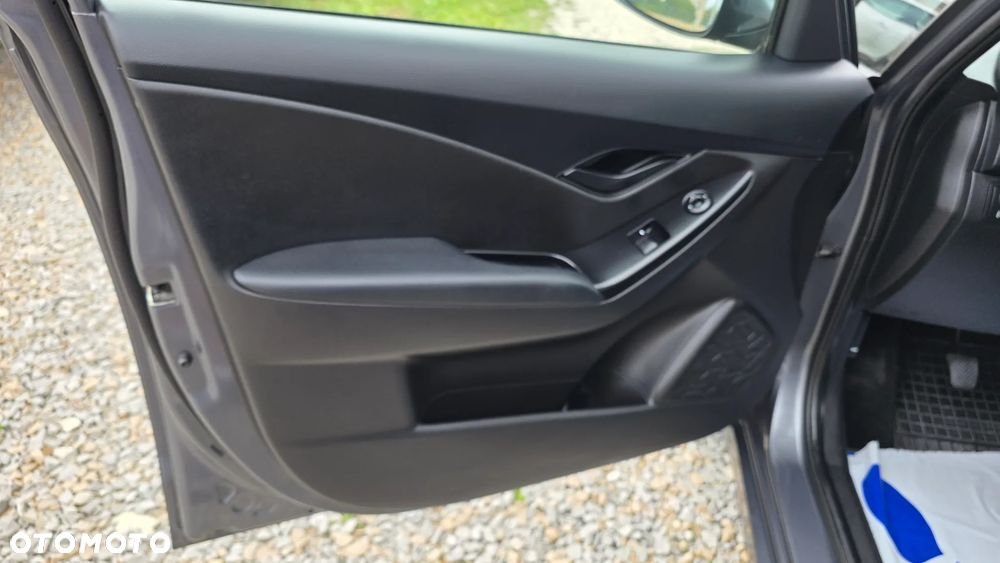 Hyundai ix20 1.4 blue Comfort - 13