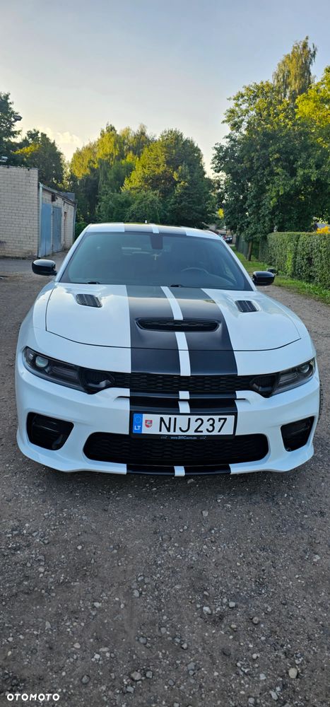Dodge Charger 5.7 R/T - 1