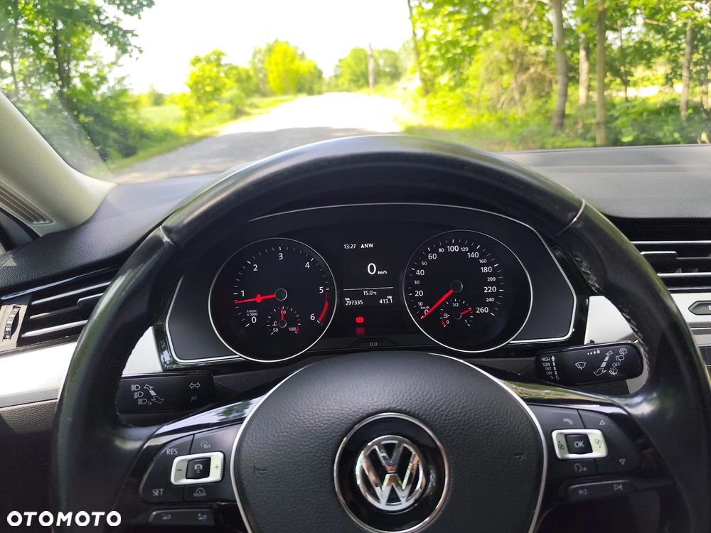 Volkswagen Passat 2.0 TDI (BlueMotion Technology) Comfortline - 13