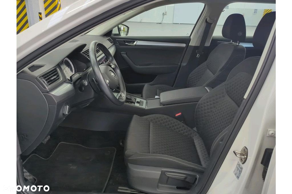 Skoda Superb 2.0 TSI Ambition DSG - 5