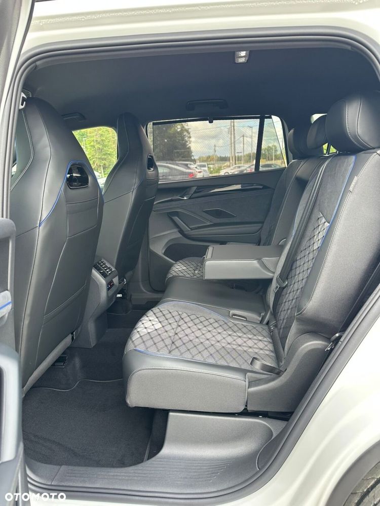 Volkswagen Tayron 2.0 TDI SCR 4Mot R-Line Plus DSG - 18