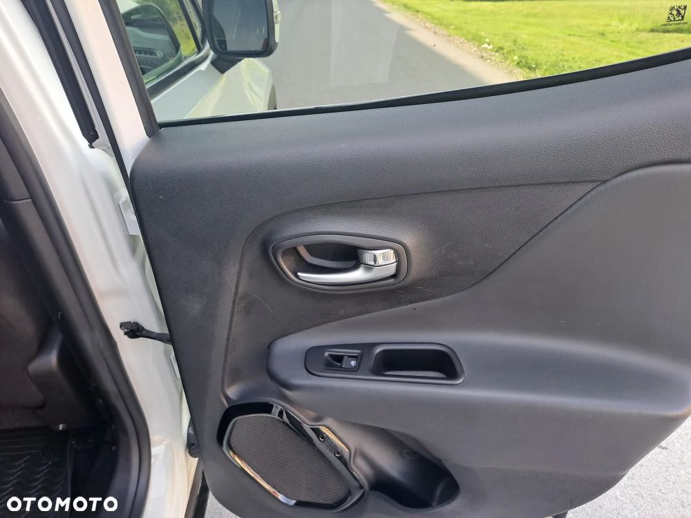 Jeep Renegade 1.6 E-torQ Night Eagle - 13