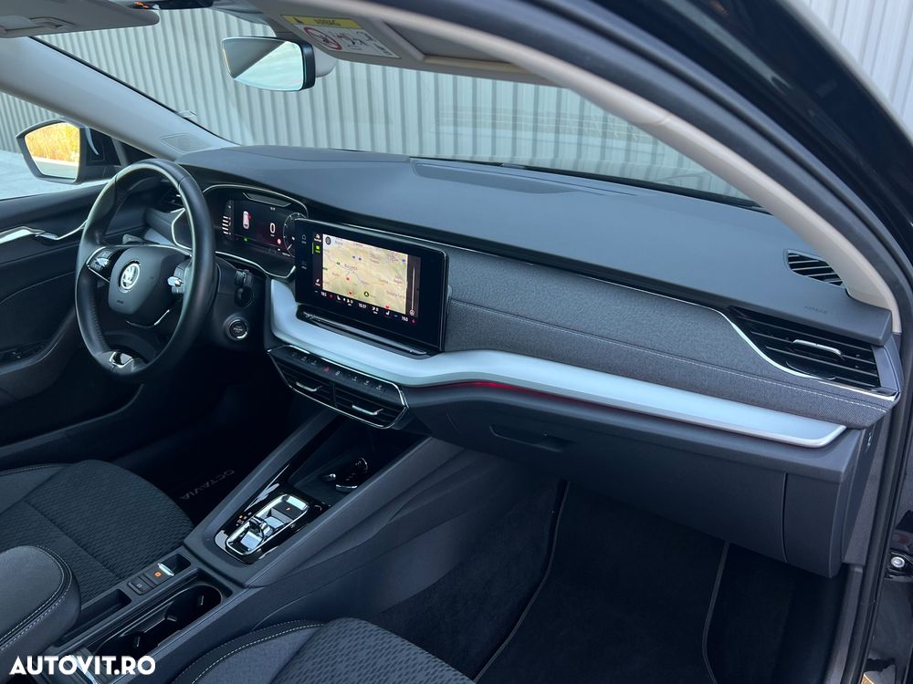 Skoda Octavia Combi 2.0 TDI DSG Exclusive - 5