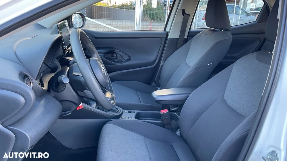 Toyota Yaris 1.5 VVT-i HSD Eco - 28