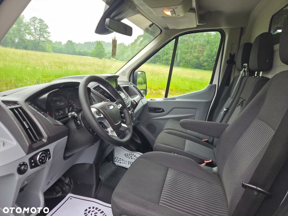 Ford Transit Maxi - 13