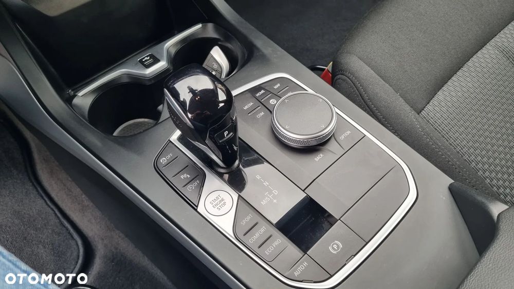 BMW Seria 1 118i Advantage - 17