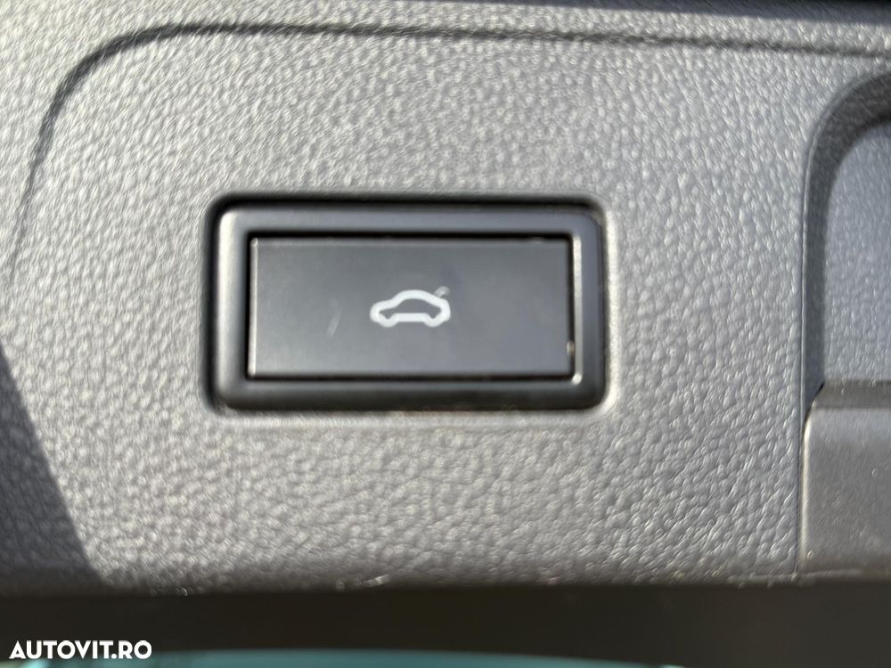 Volkswagen Passat 2.0 TDI R Executive - 22