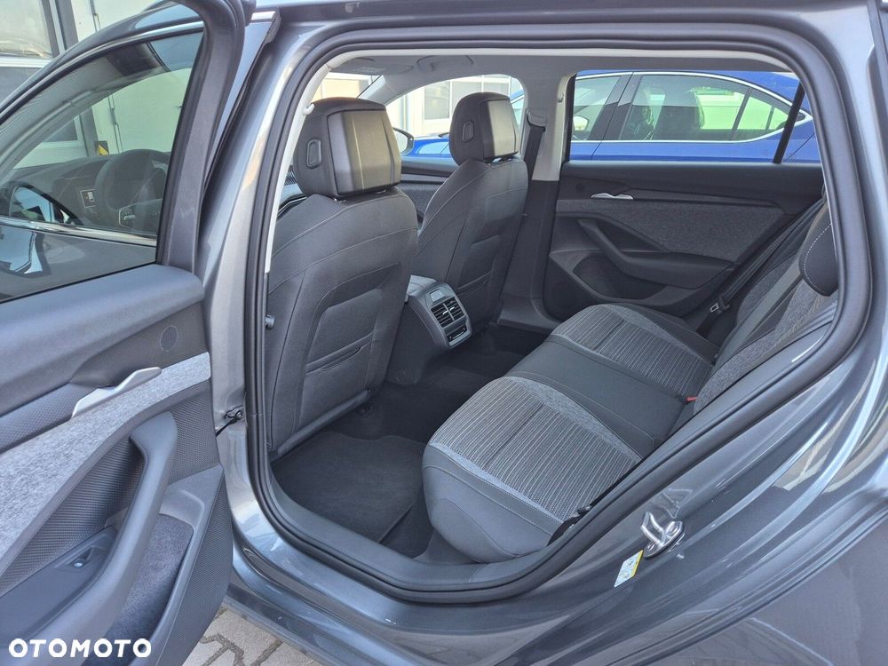 Skoda Superb 2.0 TDI SCR 4x4 Edition 130 DSG - 13